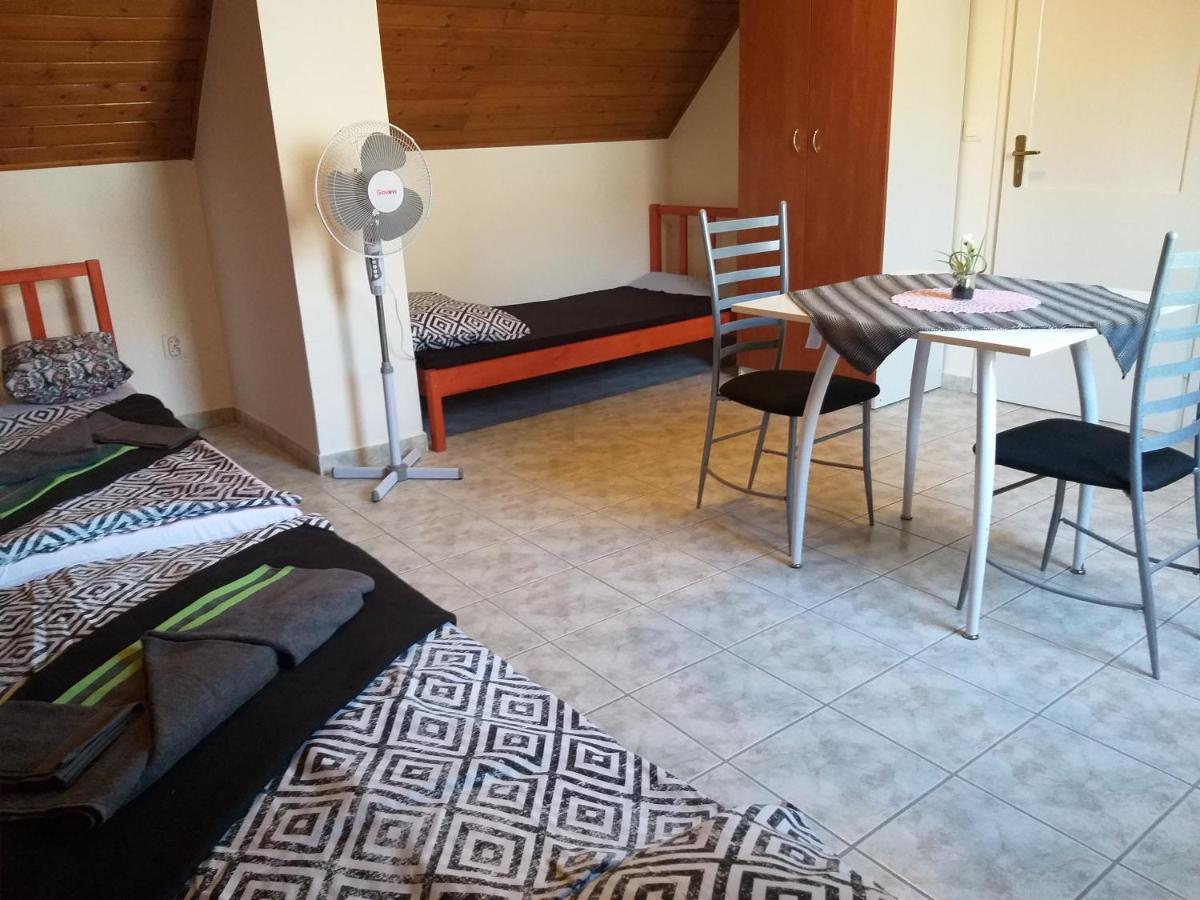 Azure House Lejlighedshotel Keszthely Eksteriør billede