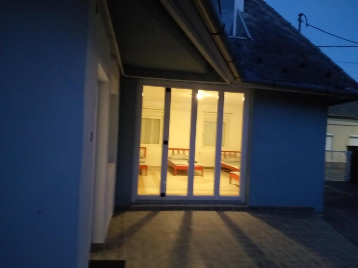 Azure House Lejlighedshotel Keszthely Eksteriør billede