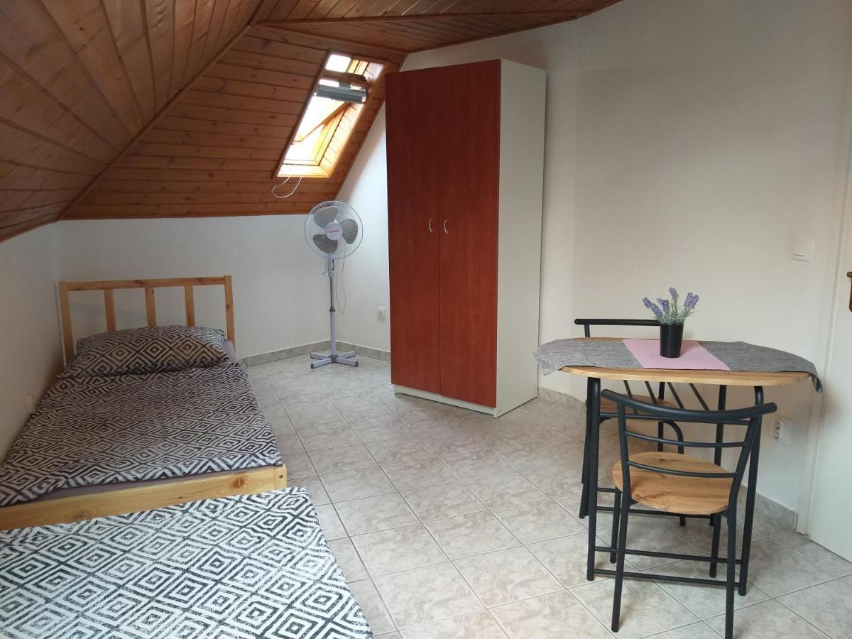 Azure House Lejlighedshotel Keszthely Eksteriør billede